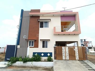 Image of 2200 Sq.ft 4 BHK Independent House for sale in Santoshi Nagar, Raipur for Rs. 6300000