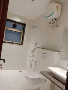 Bathroom Image of 4000 Sq.ft 4 BHK Builder Floor for rent in Sector 17 Gurgaon for Rs. 85000