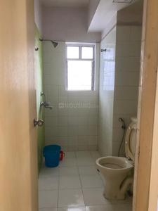 Bathroom Image of 999 Sq.ft 2 BHK Apartment / Flat for sale in Diamond City West, Sarsuna Kolkata for Rs. 7000000