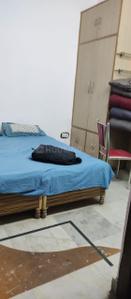 Bedroom Image of 800 Sq.ft 2 BHK Builder Floor for sale in Laxmi Nagar New Delhi for Rs. 6800000