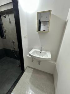 Bathroom Image of 610 Sq.ft 1 BHK Apartment / Flat for rent in Kothrud Pune for Rs. 26000