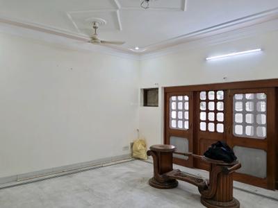 Living Room Image of 4190 Sq.ft 4 BHK Independent House for rent in Janakpuri New Delhi for Rs. 125000