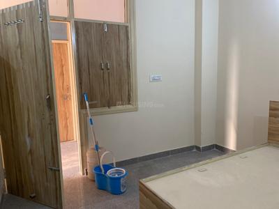 Bedroom Image of 380 Sq.ft 1 RK Apartment / Flat for rent in Sector 44 Noida for Rs. 12000