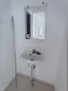 Bathroom Image of 600 Sq.ft 1 BHK Apartment / Flat for rent in Sanskruti Meander, Wagholi Pune for Rs. 14000