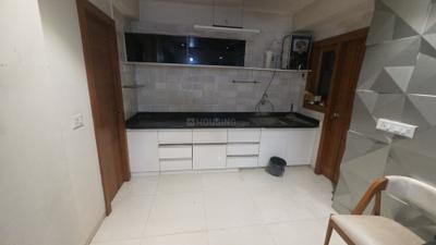 Kitchen Image of 850 Sq.ft 2 BHK Apartment / Flat for rent in Eklingji Radhe Skyline, Sanand Ahmedabad for Rs. 25000