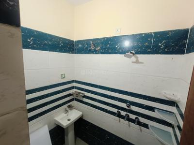 Bathroom Image of 1020 Sq.ft 2 BHK Apartment / Flat for rent in Baba Apartments, Kharar Mohali for Rs. 14000
