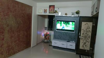 Hall Image of 800 Sq.ft 1 BHK Apartment / Flat for rent in Makarba Ahmedabad for Rs. 21000