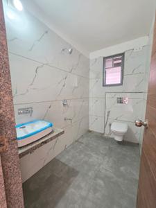 Bathroom Image of 1450 Sq.ft 3 BHK Apartment / Flat for rent in Samanvay South Park, New Alkapuri Vadodara for Rs. 25000