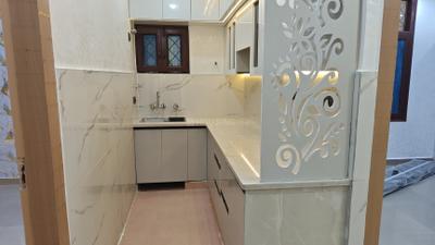 Kitchen Image of 1100 Sq.ft 2 BHK Apartment / Flat for sale in Indirapuram Ghaziabad for Rs. 6500000