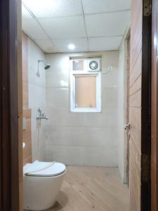 Common Bathroom Image of 1395 Sq.ft 3 BHK Apartment / Flat for sale in ACE Parkway, Sector 150 Noida for Rs. 23100000