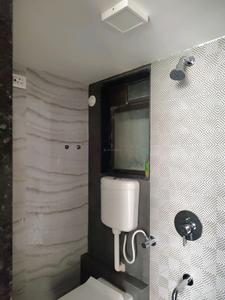 Common Bathroom Image of 730 Sq.ft 2 BHK Apartment / Flat for rent in Hiranandani Polaris, Hiranandani Estate Thane for Rs. 32000