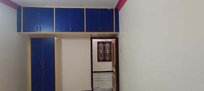 Bedroom Image of 550 Sq.ft 1 BHK Independent House for rent in Royapettah Chennai for Rs. 15000