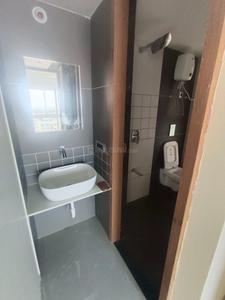 Bathroom Image of 1000 Sq.ft 2 BHK Apartment / Flat for rent in Ishwar Pratik Grand, Uttara Nagar Nashik for Rs. 16000