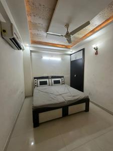 Bedroom Image of 1300 Sq.ft 3 BHK Apartment / Flat for rent in Somya Sky Legend, Budhsinghpura Jaipur for Rs. 27000