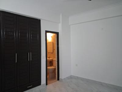 Bedroom Image of 1070 Sq.ft 2.5 BHK Apartment / Flat for sale in Amrapali Zodiac, Sector 120 Noida for Rs. 9300000