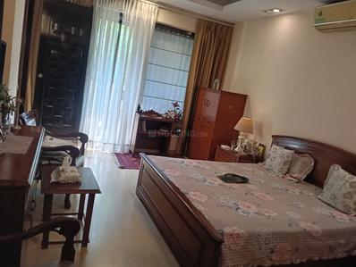 Bedroom Image of 3600 Sq.ft 4.5 BHK Builder Floor for rent in Eros Rosewood Villas, Sector 50 Gurgaon for Rs. 110000