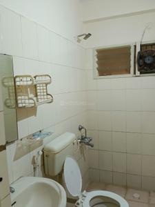 Bathroom Image of 1000 Sq.ft 2 BHK Apartment / Flat for sale in SMR Vinay Estates, Horamavu Bengaluru for Rs. 7500000