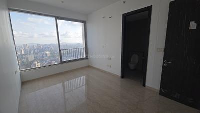 Bedroom Image of 2200 Sq.ft 4 BHK Apartment / Flat for sale in Oberoi Eternia Towers A to D, Mulund West Mumbai for Rs. 80000000