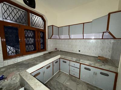 Kitchen Image of 1350 Sq.ft 2 BHK Builder Floor for rent in Shaheed Karnail Singh Nagar Ludhiana for Rs. 16000