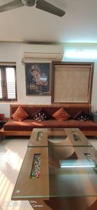 Gallery Cover Image of 3800 Sq.ft 4 BHK Apartment / Flat for rent in Bodakdev for Rs. 60000