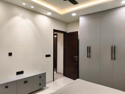 Bedroom Image of 1800 Sq.ft 3 BHK Builder Floor for sale in Greenwood City Floors, Sector 45 Gurgaon for Rs. 29000000