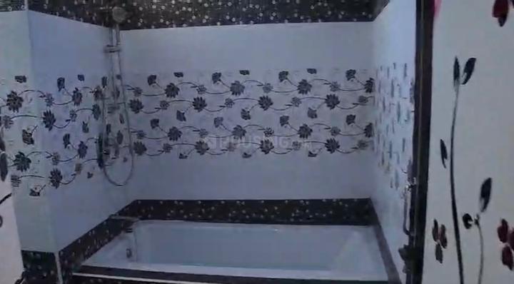 Military Quarters Bathroom 1