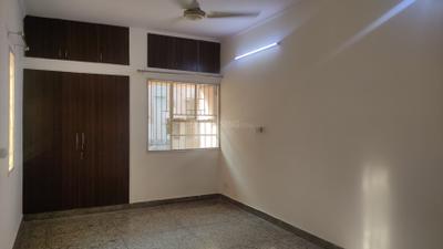 Bedroom Image of 1650 Sq.ft 3 BHK Apartment / Flat for rent in Vasant Kunj New Delhi for Rs. 75000