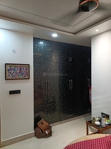 Bedroom Image of 2200 Sq.ft 4 BHK Builder Floor for sale in Preet Vihar New Delhi for Rs. 45000000