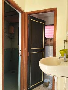 Common Bathroom Image of 800 Sq.ft 2 BHK Apartment / Flat for rent in   Abhijit Park, Thergaon Pune for Rs. 22000