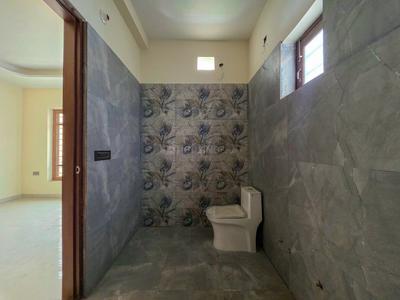 Bathroom Image of 2000 Sq.ft 3 BHK Independent House for sale in Chironwali Dehradun for Rs. 12500000