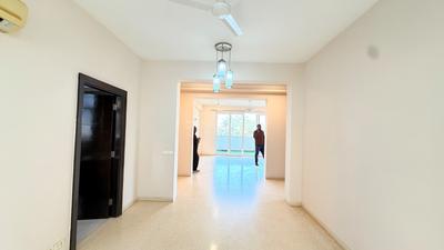 Hall Image of 2800 Sq.ft 3 BHK Apartment / Flat for sale in Emaar The Palm Springs, DLF Phase 5 Gurgaon for Rs. 105000000