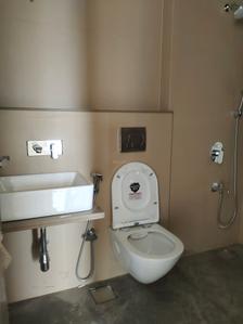 Common Bathroom Image of 650 Sq.ft 2 BHK Apartment / Flat for sale in Mamtora Shree Vallabh, Kandivali West Mumbai for Rs. 19500000