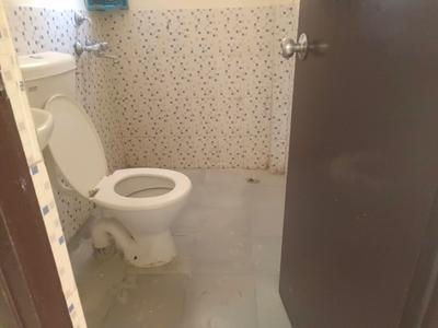 Common Bathroom Image of 850 Sq.ft 2 BHK Apartment / Flat for sale in Apex Our Homes, Sector 37C Gurgaon for Rs. 5891000