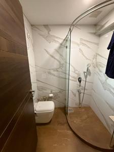 Bathroom Image of 1600 Sq.ft 4 BHK Apartment / Flat for sale in Santacruz West Mumbai for Rs. 83000000