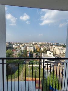 Balcony Image of 1500 Sq.ft 3 BHK Apartment / Flat for rent in Chinar Park Kolkata for Rs. 25000