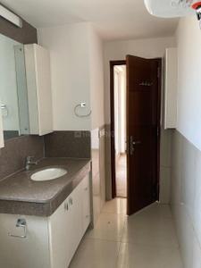 Bathroom Image of 1720 Sq.ft 3 BHK Apartment / Flat for sale in Emaar Palm Gardens, Sector 83 Gurgaon for Rs. 21500000