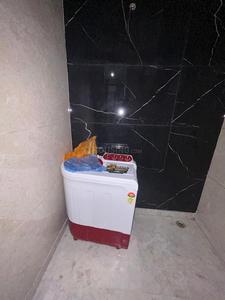 Bathroom Image of 1880 Sq.ft 3 BHK Apartment / Flat for rent in Msx Golf Gardenia, Alpha II Greater Noida for Rs. 40000