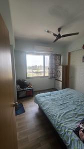 Bedroom Image of 1400 Sq.ft 2 BHK Apartment / Flat for sale in Satyamev Royal Parisar, Zundal Ahmedabad for Rs. 6500000