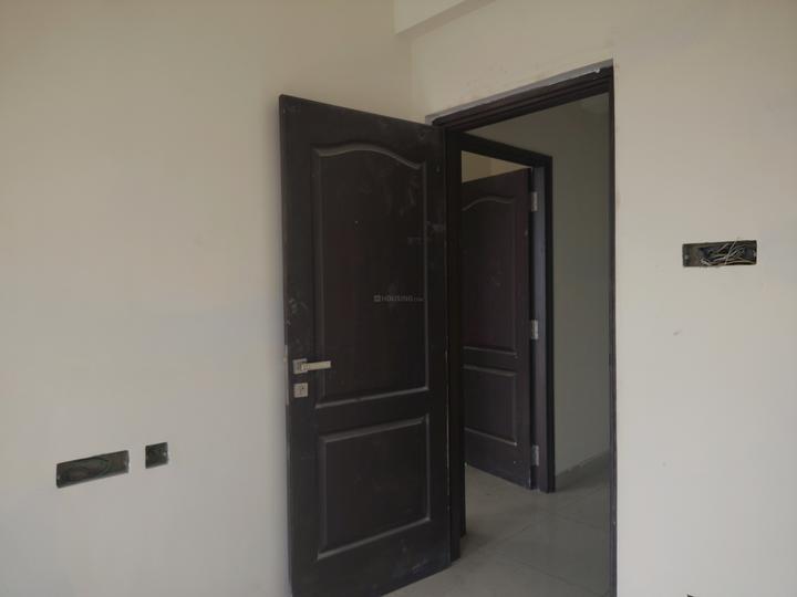 Navins Hanging Gardens Main Image 1