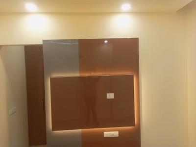 Bedroom Image of 750 Sq.ft 2 BHK Builder Floor for sale in Pitampura New Delhi for Rs. 13500000
