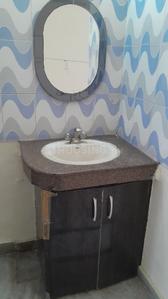 Bathroom Image of 950 Sq.ft 1 BHK Builder Floor for rent in Big Block Builder Floor, Sector 46 Gurgaon for Rs. 21000