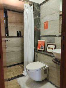 Common Bathroom Image of 1750 Sq.ft 3 BHK Apartment / Flat for sale in Andheri West Mumbai for Rs. 64000000