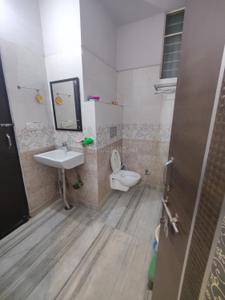 Bathroom Image of 550 Sq.ft 1 BHK Apartment / Flat for rent in Malviya Nagar Jaipur for Rs. 16000