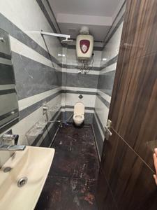 Bathroom Image of 650 Sq.ft 1 BHK Builder Floor for rent in Maurya Enclave, Pitampura New Delhi for Rs. 20000