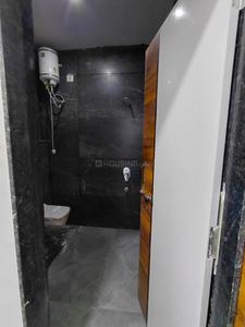 Bathroom Image of 550 Sq.ft 1 BHK Builder Floor for rent in Mahalakshmi Nagar Indore for Rs. 19000