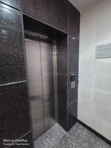 Bathroom Image of 1800 Sq.ft 3 BHK Builder Floor for rent in East of Kailash Block D RWA, East Of Kailash New Delhi for Rs. 60000