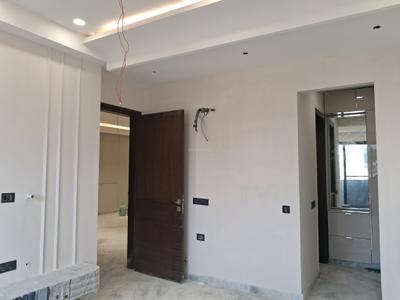 Bedroom Image of 1800 Sq.ft 3 BHK Builder Floor for sale in Paschim Vihar New Delhi for Rs. 35000000
