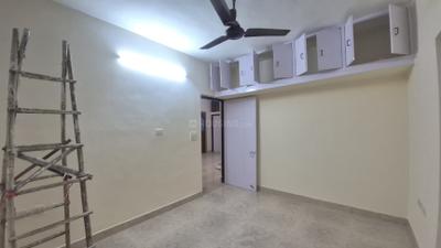 Bedroom Image of 1650 Sq.ft 3 BHK Apartment / Flat for rent in DDA Sector Pocket B C, Vasant Kunj New Delhi for Rs. 73000