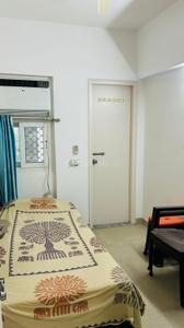 Bedroom Image of 1090 Sq.ft 2 BHK Apartment / Flat for sale in Mahagun Moderne, Sector 78 Noida for Rs. 17800000