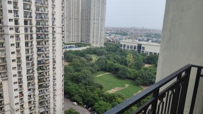 Balcony Image of 1600 Sq.ft 3 BHK Apartment / Flat for sale in DLF Capital Greens Phase 1 And 2, Karampura New Delhi for Rs. 29000000